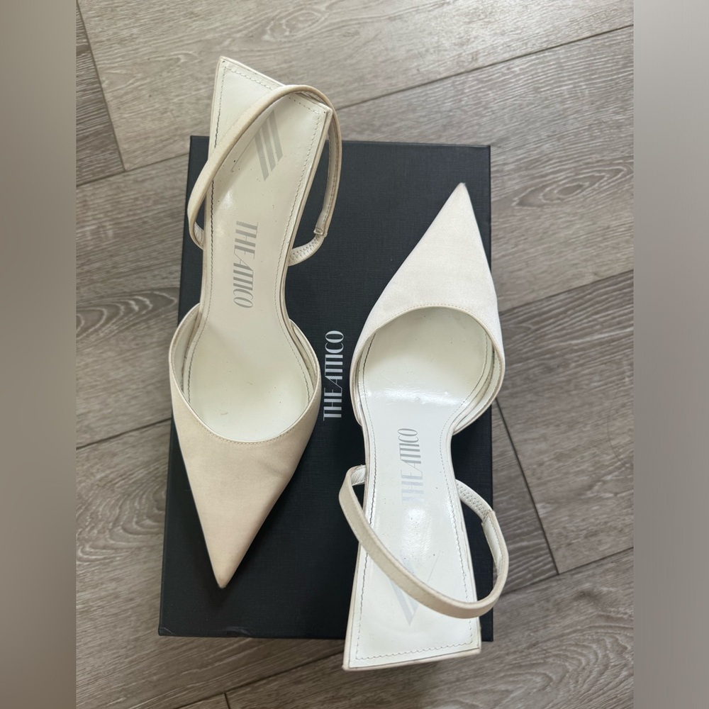 THE ATTICO Ester satin slingback pumps in white size 39